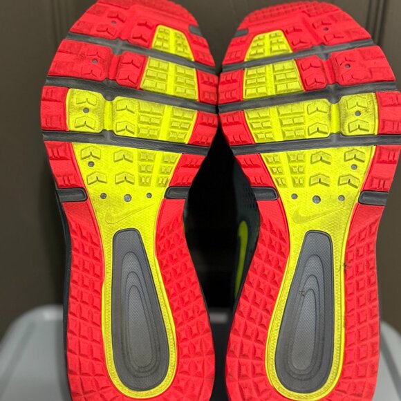 Nike Women’s Dual Fusion Trail Running Shoes Size 11 Gray/Volt/Red - Picture 5 of 7